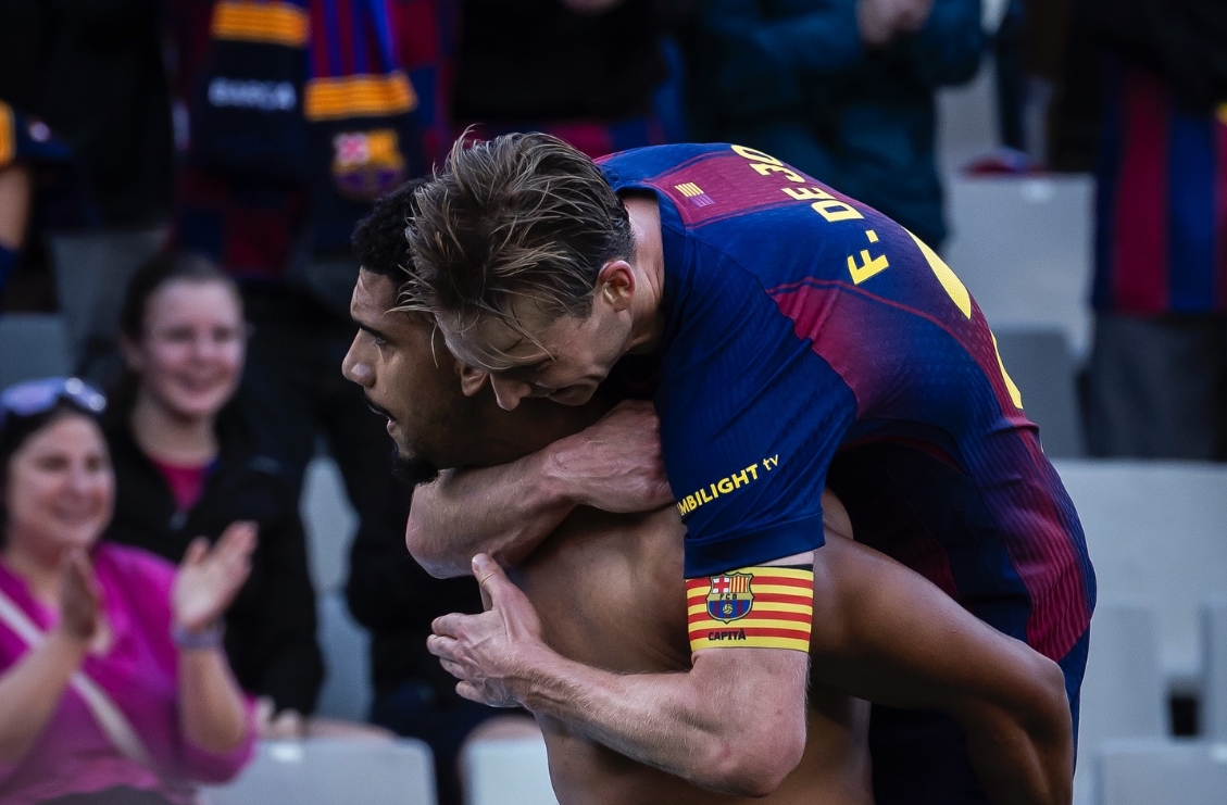 Ronald Araújo Selamatkan Barcelona